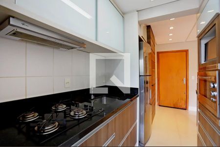 Cozinha de apartamento para alugar com 2 quartos, 61m² em Passo d’Areia, Porto Alegre