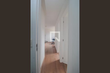 Corredor de apartamento à venda com 2 quartos, 50m² em Glória, Porto Alegre