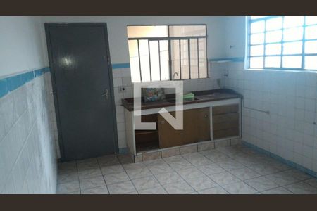 Foto 13 de casa à venda com 4 quartos, 275m² em Parque Grajau, São Paulo