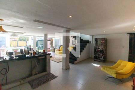 Sala e Cozinha  de casa à venda com 3 quartos, 205m² em Piratininga, Niterói