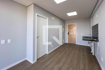 Sala e cozinha de apartamento à venda com 1 quarto, 37m² em Vila Mariana, São Paulo