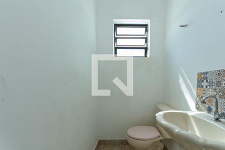 Lavabo de casa para alugar com 6 quartos, 400m² em Perdizes, São Paulo