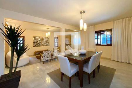 Sala de Jantar de casa à venda com 4 quartos, 250m² em Nova Floresta, Belo Horizonte