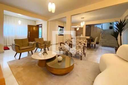 Sala de casa à venda com 4 quartos, 250m² em Nova Floresta, Belo Horizonte