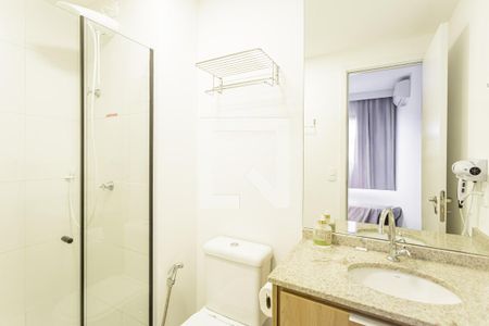 Banheiro da Suíte de apartamento para alugar com 1 quarto, 25m² em Vila Nova Conceição, São Paulo