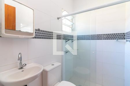 Banheiro de casa para alugar com 1 quarto, 40m² em Parque Peruche, São Paulo