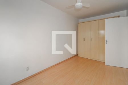 Quarto de apartamento para alugar com 2 quartos, 65m² em Passo D’areia, Porto Alegre