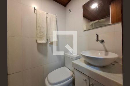 Banheiro  de apartamento para alugar com 1 quarto, 20m² em Centro, Rio de Janeiro