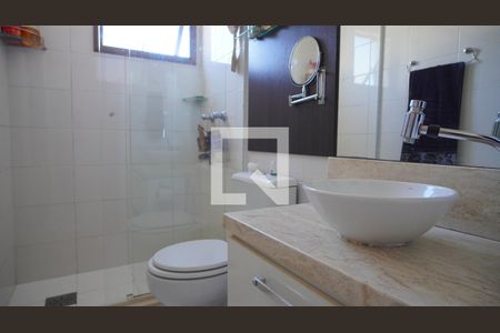 Banheiro 1 suite  de apartamento à venda com 2 quartos, 87m² em Petrópolis, Porto Alegre