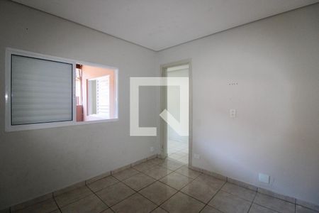 Quarto 1 de casa para alugar com 2 quartos, 166m² em Jardim Bom Refugio, São Paulo