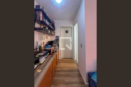 Corredor de apartamento para alugar com 1 quarto, 48m² em Aclimação, São Paulo