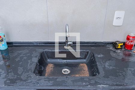 Sala, cozinha e área de serviço de apartamento para alugar com 2 quartos, 32m² em Parque Pan Americano, São Paulo