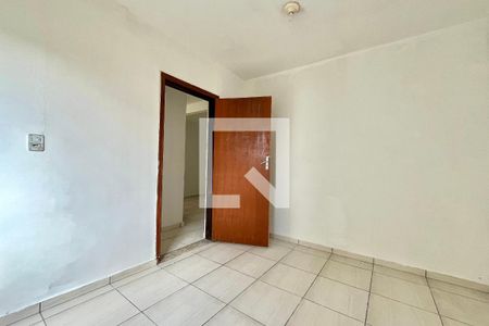Quarto 1 de casa para alugar com 2 quartos, 55m² em Vila Campestre, São Paulo