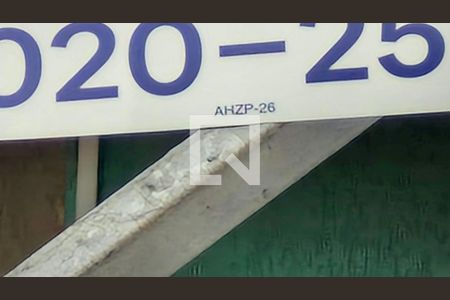 Casa à venda com 3 quartos, 350m² em Jardim Regis, São Paulo