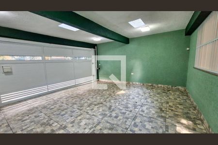 Casa à venda com 3 quartos, 350m² em Jardim Regis, São Paulo