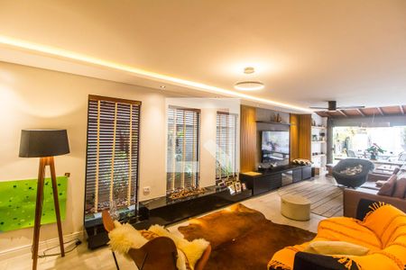 Casa de Condomínio à venda com 4 quartos, 300m² em Alphaville, Santana de Parnaíba