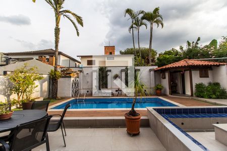 Vista da Sala de casa de condomínio à venda com 4 quartos, 300m² em Alphaville, Santana de Parnaíba