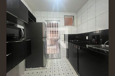 Casa de Condomínio para alugar com 2 quartos, 79m² em Maria Paula, São Gonçalo