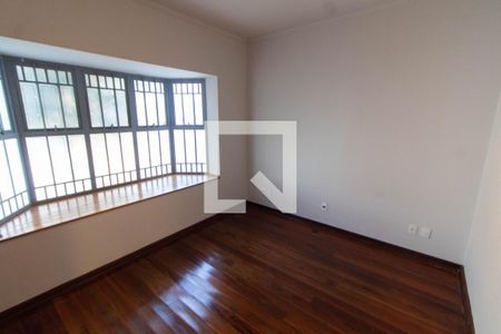 SALA DE TV de casa para alugar com 4 quartos, 245m² em Cidade Universitária, Campinas