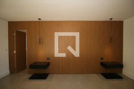 Suíte de casa para alugar com 2 quartos, 408m² em Vila Tramontano, São Paulo