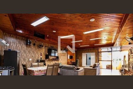 Casa à venda com 3 quartos, 340m² em Vila Linda, Santo André