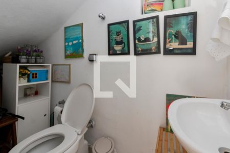Lavabo de casa à venda com 3 quartos, 120m² em Vila Cordeiro, São Paulo