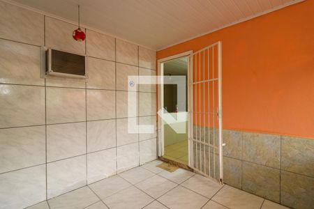 Sala de casa à venda com 2 quartos, 44m² em Vila Nova, Porto Alegre