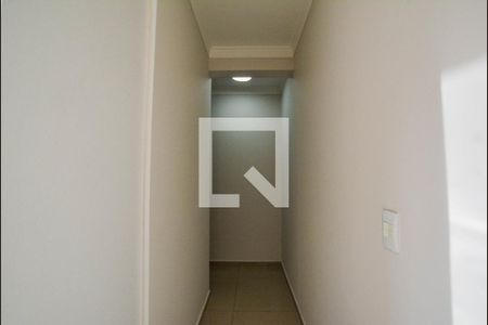 Corredor de apartamento à venda com 2 quartos, 61m² em Vila Guarani, Santo André