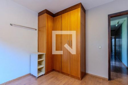 Quarto de casa à venda com 3 quartos, 120m² em Jardim Monte Kemel, São Paulo