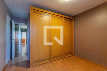 Quarto de casa à venda com 3 quartos, 120m² em Jardim Monte Kemel, São Paulo