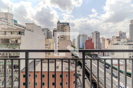 Varanda de kitnet/studio para alugar com 1 quarto, 27m² em Vila Buarque, São Paulo