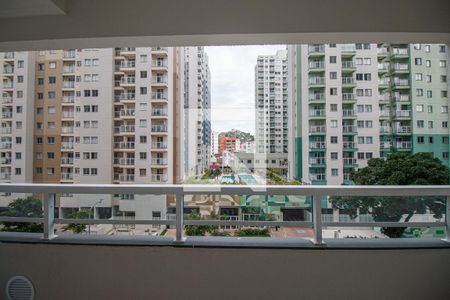 Sala Vista de apartamento para alugar com 2 quartos, 52m² em Santo Cristo, Rio de Janeiro