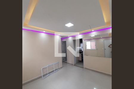 Sala de apartamento para alugar com 2 quartos, 44m² em Jardim Nélia, São Paulo