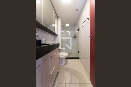 Banheiro de apartamento para alugar com 2 quartos, 34m² em Santo Amaro, São Paulo