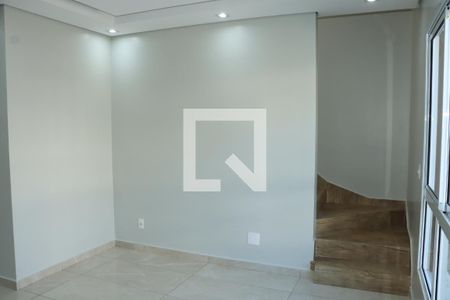 Casa de Condomínio para alugar com 3 quartos, 80m² em Gramado, Cotia