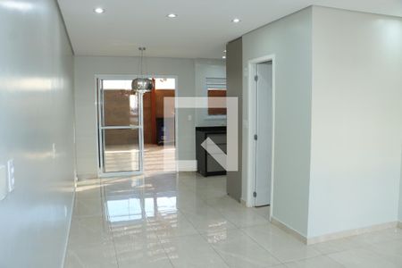 Casa de Condomínio para alugar com 3 quartos, 80m² em Gramado, Cotia