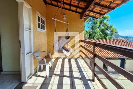 Varanda da Sala 1 de casa de condomínio para alugar com 4 quartos, 590m² em Badu, Niterói