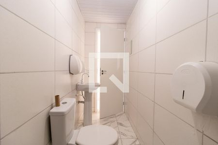 Banheiro Social de casa para alugar com 5 quartos, 150m² em Alto Boqueirão, Curitiba