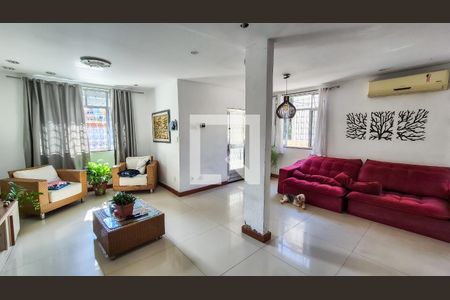 sala de casa à venda com 4 quartos, 226m² em Penha, Rio de Janeiro