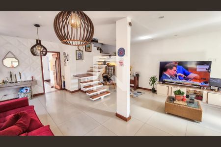 sala de casa à venda com 4 quartos, 226m² em Penha, Rio de Janeiro