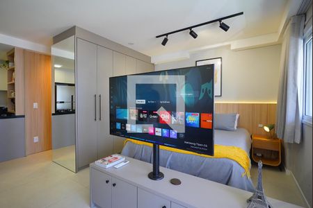 Tv giratória  de kitnet/studio para alugar com 1 quarto, 43m² em Jardim Atlântico, Florianópolis