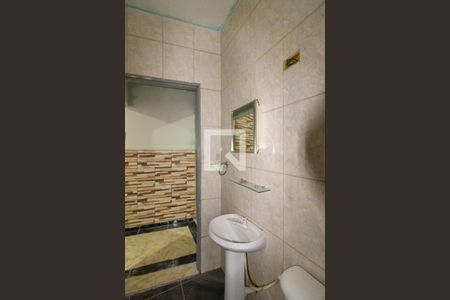 Banheiro de casa para alugar com 1 quarto, 28m² em Recreio São Jorge, Guarulhos
