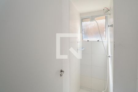 Banheiro  de apartamento para alugar com 2 quartos, 38m² em Jardim Recanto Verde, São Paulo