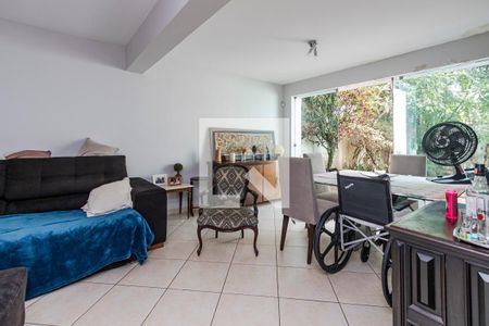 Sala de casa à venda com 4 quartos, 225m² em Vila Congonhas, São Paulo