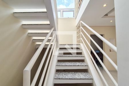 corredor de casa à venda com 3 quartos, 232m² em Vila Sacilotto, São Bernardo do Campo