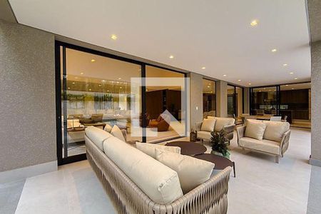 Casa à venda com 4 quartos, 640m² em Alphaville, Santana de Parnaíba