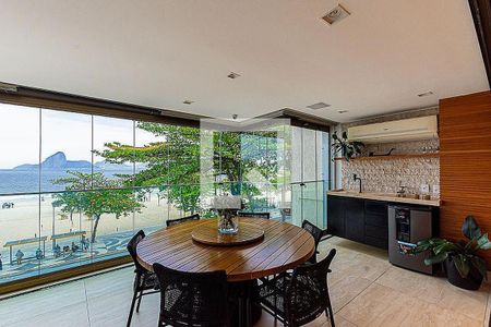 Apartamento à venda com 4 quartos, 372m² em Icaraí, Niterói