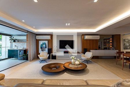 Apartamento à venda com 4 quartos, 372m² em Icaraí, Niterói