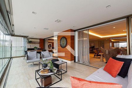 Apartamento à venda com 4 quartos, 372m² em Icaraí, Niterói