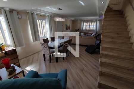 Casa à venda com 3 quartos, 210m² em Vila Santana, São Paulo